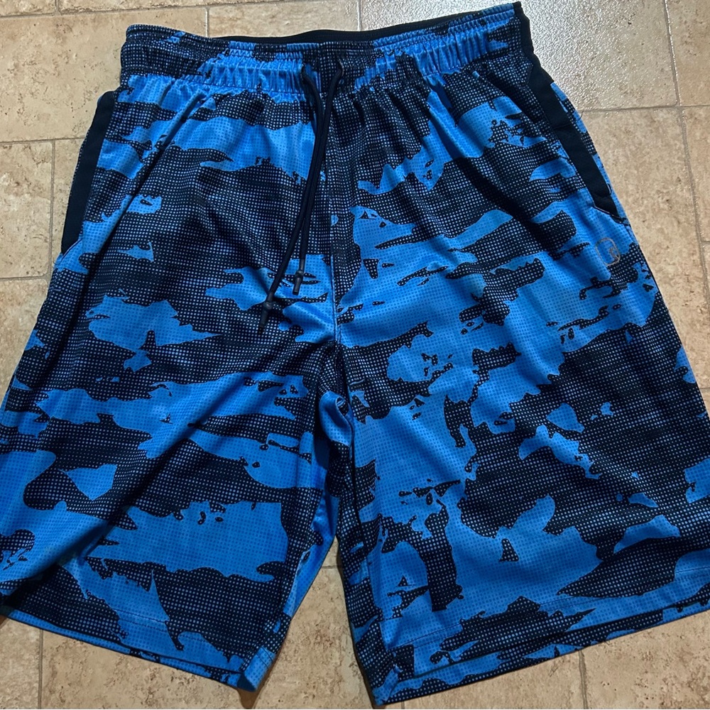 AND1 shorts